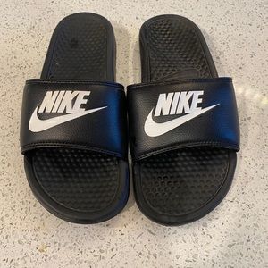 Women’s Nike slides